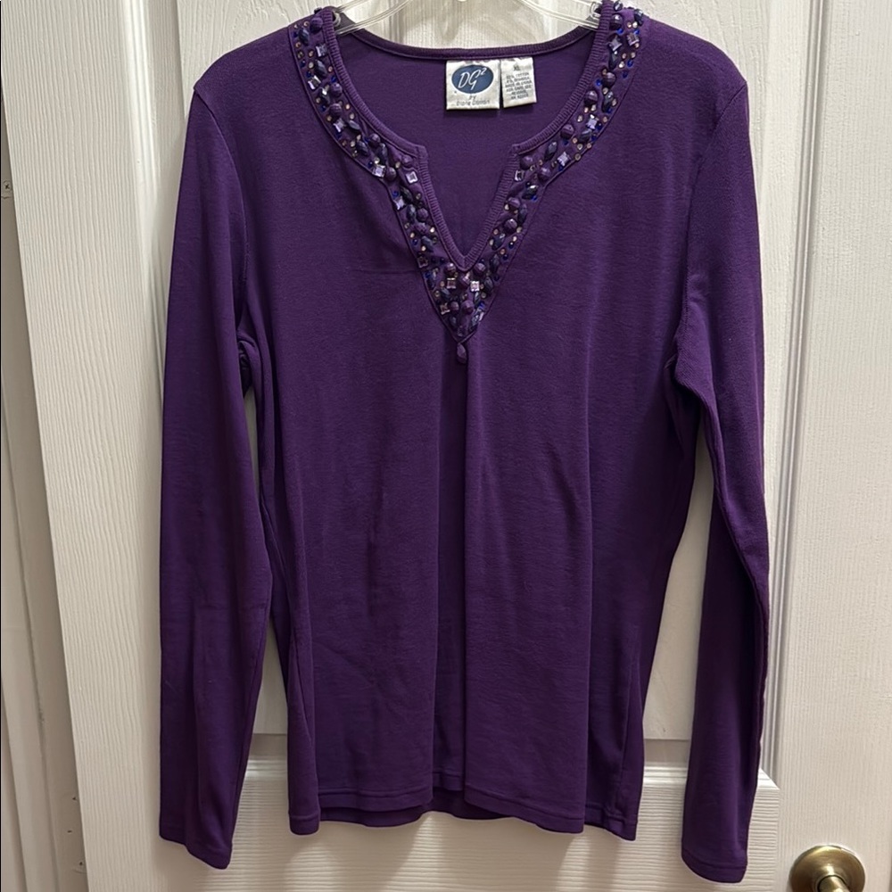 Diane Gilman Purple Beaded V-Neck Top